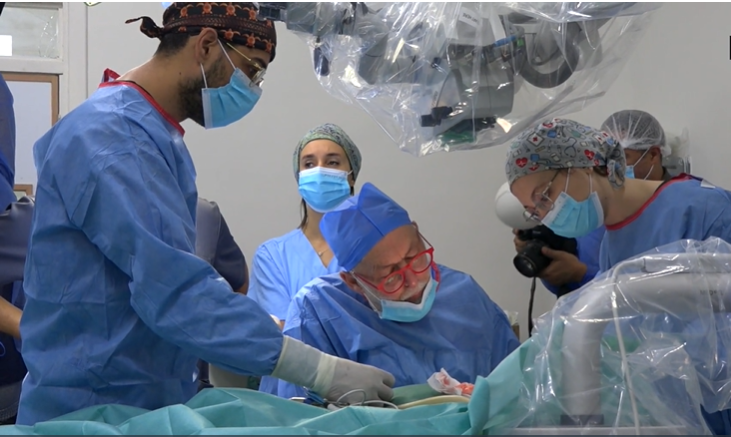 Une semaine de chirurgie robotique en implantologie cochléaire au CHU Ibn Rochd